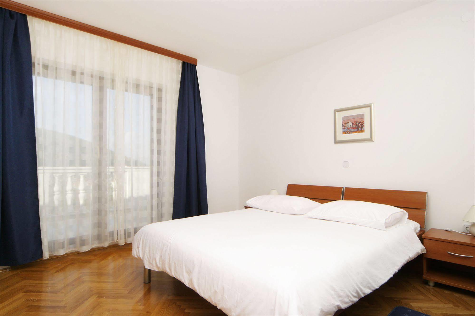 Apartments Pucisca Ngoại thất bức ảnh